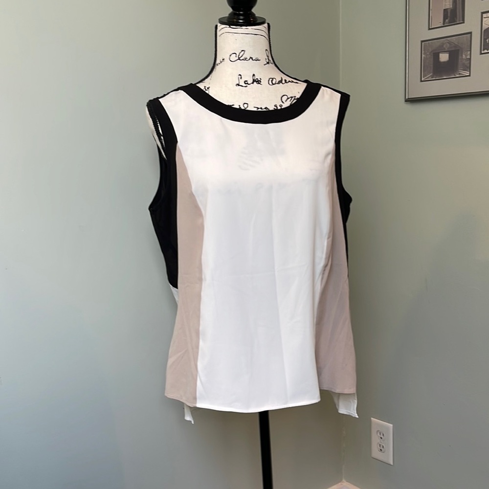 Calvin Klein Cream/Taupe/Black Sleeveless Blouse - XL